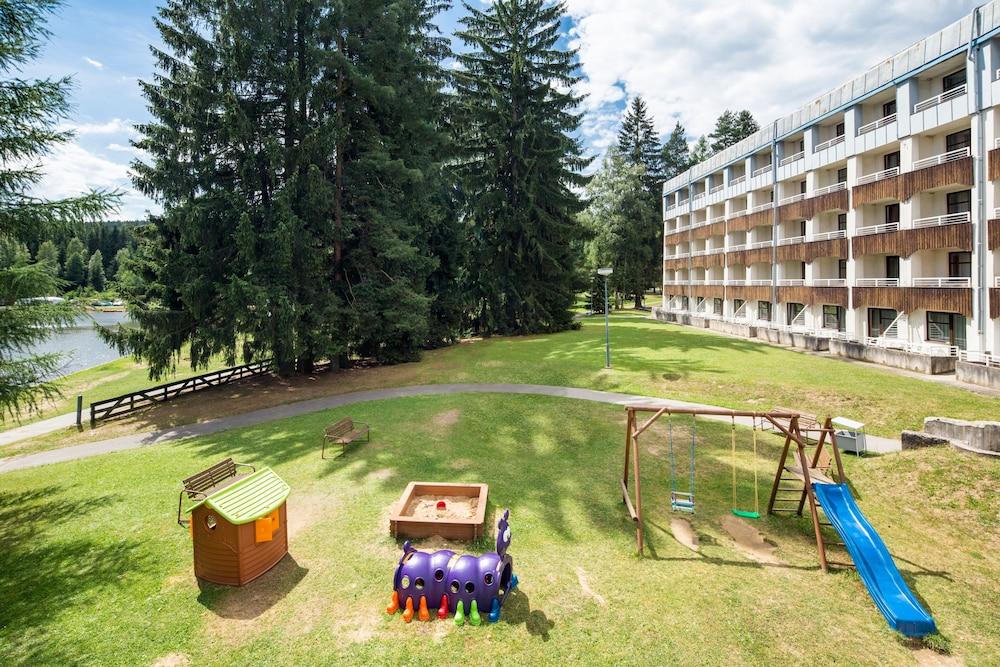 Orea Resort Devet Skal Vysocina Снежне Экстерьер фото